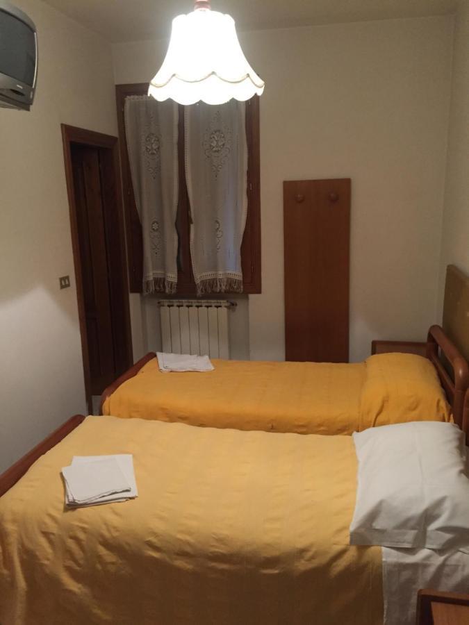 Locanda Del Sole Montese Екстер'єр фото