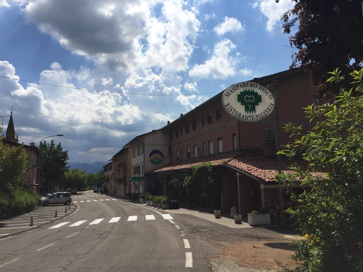 Locanda Del Sole Montese Екстер'єр фото